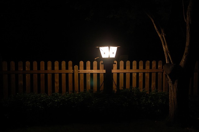 Zahradní lampa